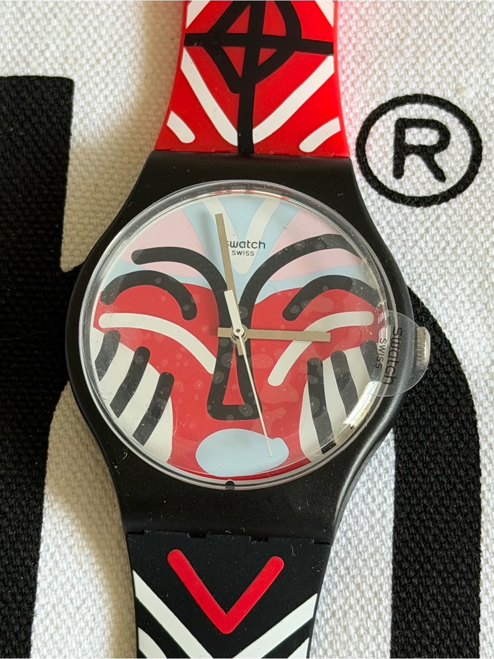 Swatch Mask Parade (SUOB127) unisex watch